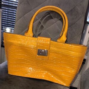 Vintage yellow purse